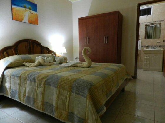 Henri's House - Photo2