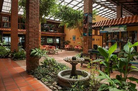 Hotel Arenal Lodge - Photo4