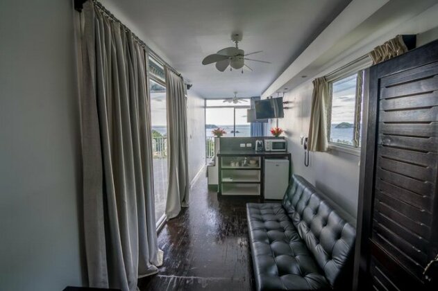 El Faro Containers Beach Hotel - Photo3