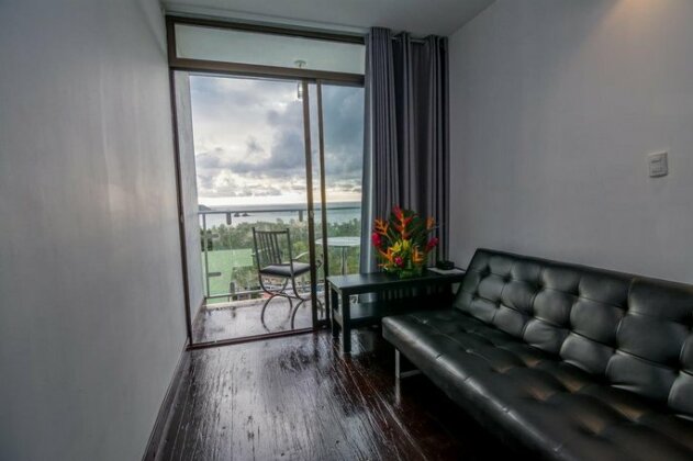 El Faro Containers Beach Hotel - Photo4