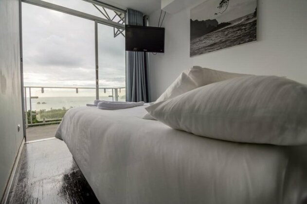 El Faro Containers Beach Hotel - Photo5