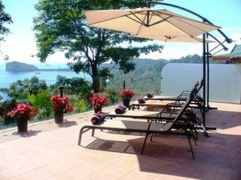 La Mansion Inn - Photo2