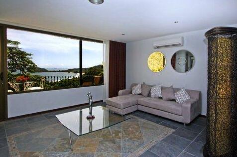 La Mansion Inn - Photo5