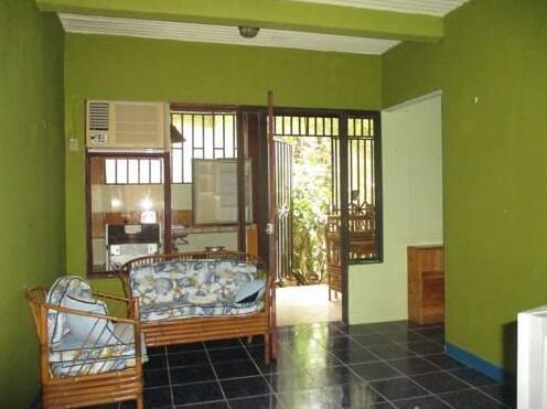 Sol Y Mar Backpackers - Photo2