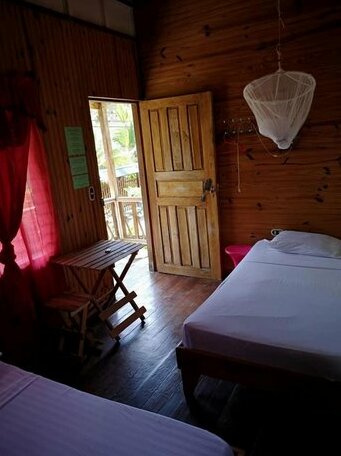 Cabinas Heliconia - Photo2