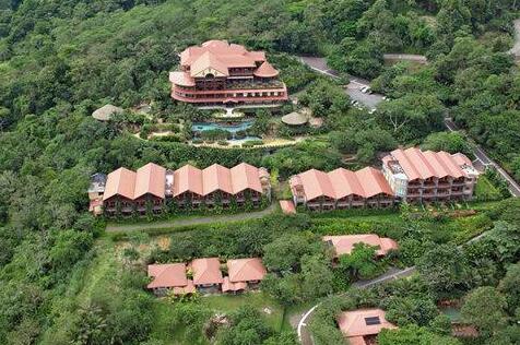 The Springs Resort & Spa at Arenal - Photo4