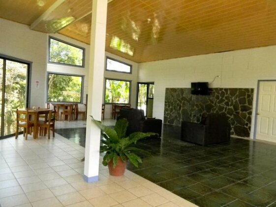 Moon House Bed and Breakfast - Photo3