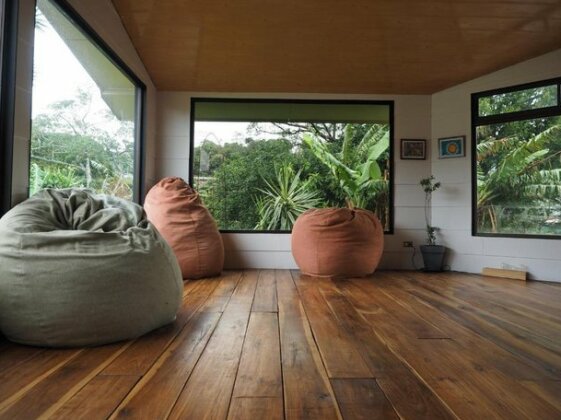 OutBox Inn - Photo3