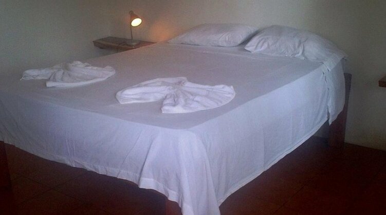 Hotel Three Monkeys - Photo4