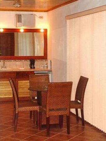 Harbor Reef Hotel - Photo2