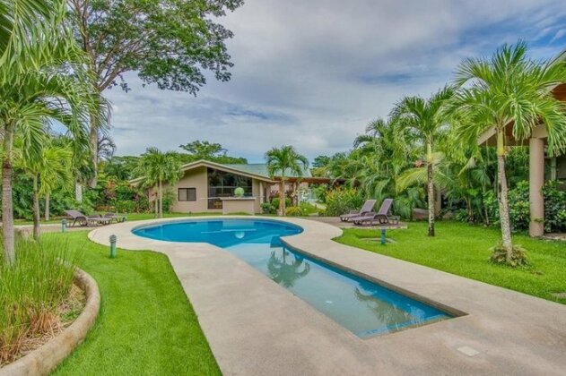 Hidden Palms