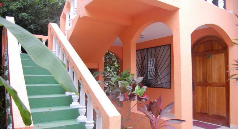 Teak Pacific Hotel - Photo3