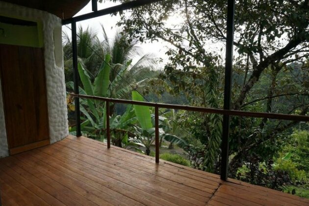 Chilantro Cabin 2 1 - Photo2
