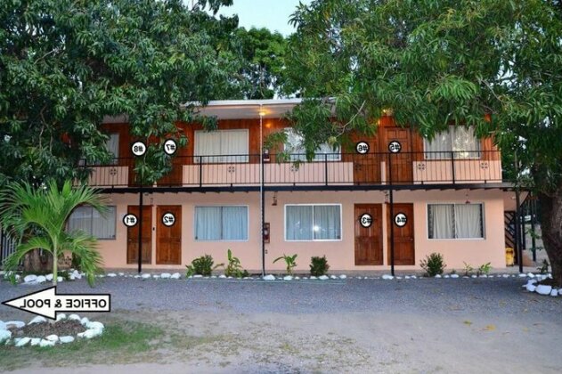 Mapi's Cabins - Photo2
