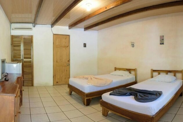 Mapi's Cabins - Photo5