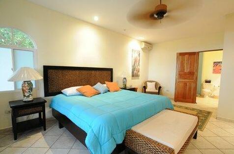 Cocomar Residences & Beachfront Hotel - Photo2