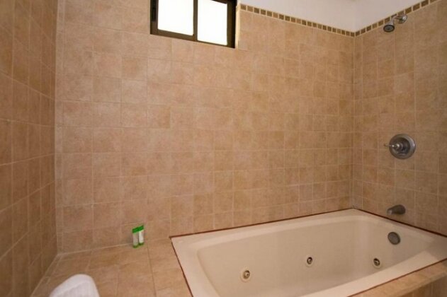 Sunset Heights 301 - Photo4