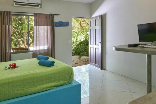 Playa Negra Surf Lodge - Photo3