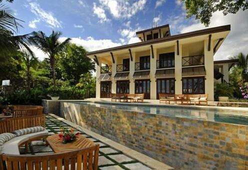 Pacifico Condominiums - Photo2