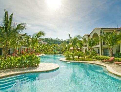 Pacifico Condominiums - Photo4