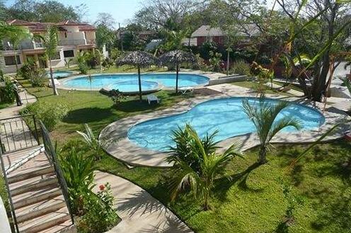Tropical Gardens Suites and Apartments - Photo2
