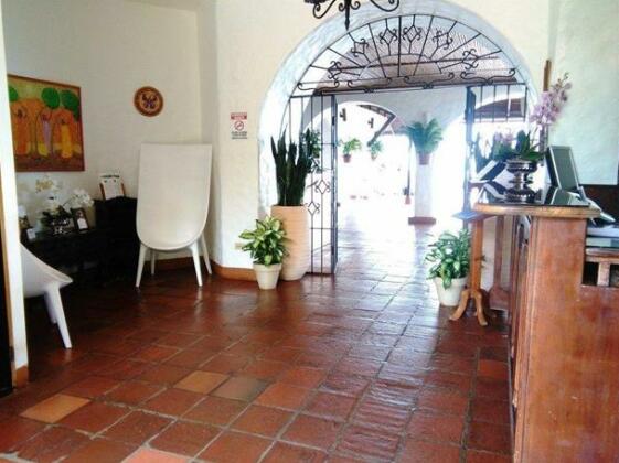 La Mariposa Hotel - Photo2