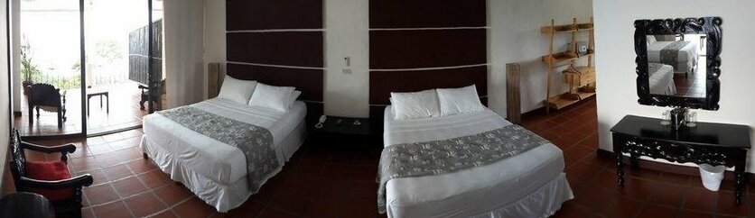La Mariposa Hotel - Photo5