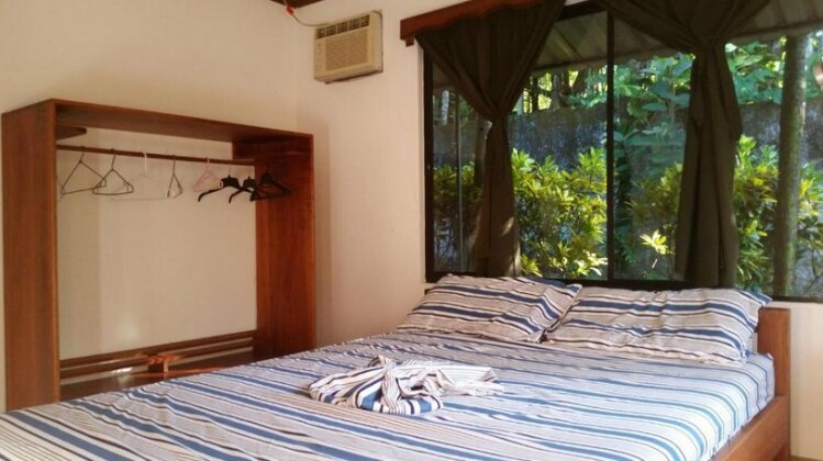 Embasy House - Photo3