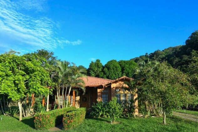 Cora Bed and Breakfast - Photo2