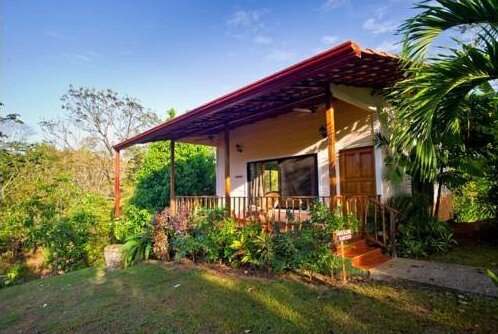 Blue Banyan Inn - Photo2