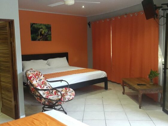 Hotel Colibri Quepos - Photo2