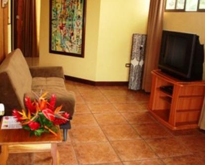 Natural Pacific Suites - Photo4