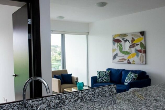 Charming Two Bedroom with River view - Photo2