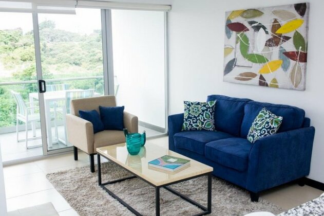 Charming Two Bedroom with River view - Photo5
