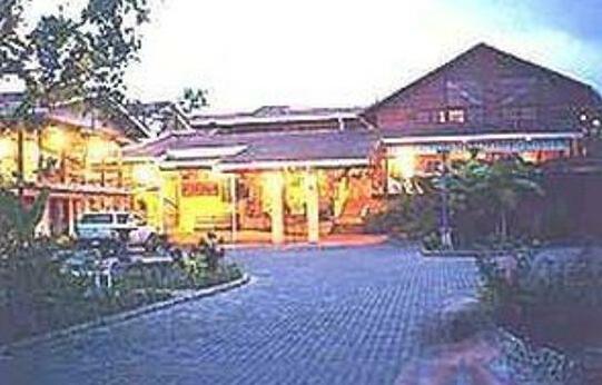 El Rodeo Country Inn
