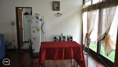 Friendly Family Home in San Jose - Photo5