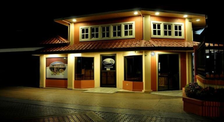 Prado Inn & Suites - Photo5