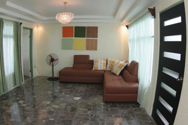 Hostal Los Parques - Photo2