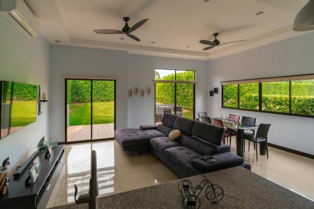 Loma Verde Rentals - Photo3