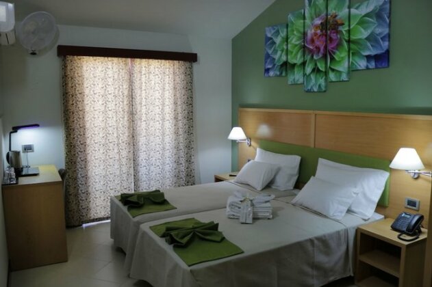 Pombas Brancas Resort - Photo3