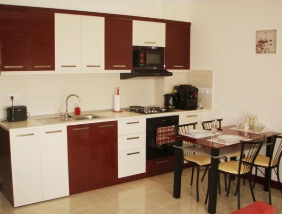 Creme & Bordo - Photo2