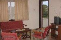 Empress Hotel Apartments - Photo3