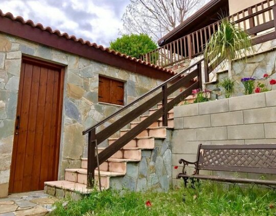Apokas Country House