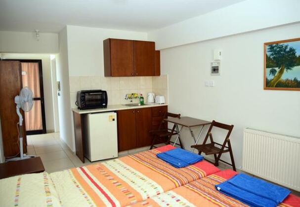 Tsolakis Flats - Photo4