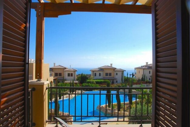 2 Bedroom Apartment Themis With Stunning Sea Views Aphrodite Hills Resort - Photo4