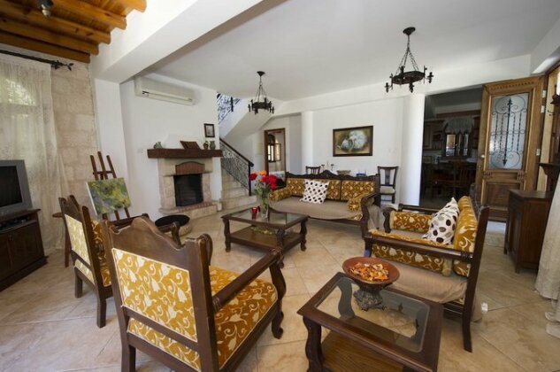 Constantinos Villa - Photo3