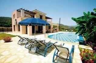 Efi 's Stone House - Photo4