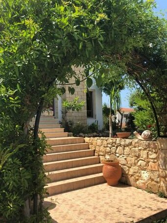 Enastro Holiday Home - Photo2