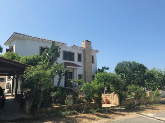 Enastro Holiday Home - Photo4