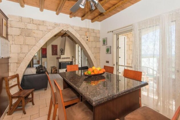 Luxury Stone Villa Argaka - Photo5
